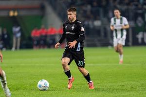 开云-德天空：西汉姆正计划在关窗前签下不莱梅中场施密德，谈判进行中