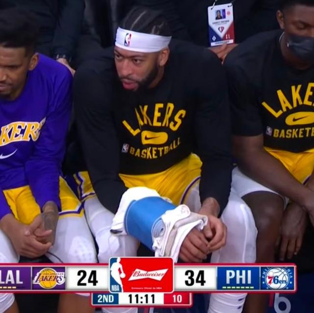 开云官网-对弈大帝攻防不落下风 浓眉虽有小伤但已渐入佳境